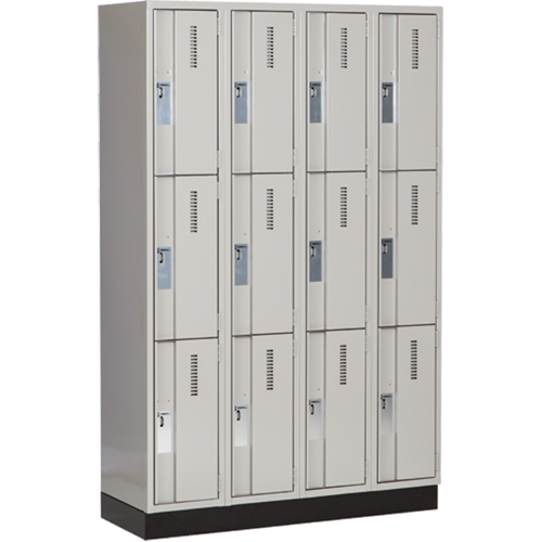 Casiers robustes Concorde, 3 niveaux, Bloc de 4, 48" x 18" x 76", Acier, Gris, Soud&eacute; (assembl&eacute;) Nia-Chem Ltd.