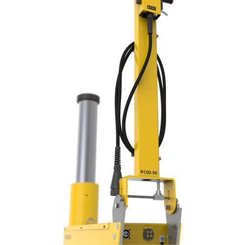 Cric Mammut, 110 tonnes, Air comprim&eacute;/hydraulique Nia-Chem Ltd.