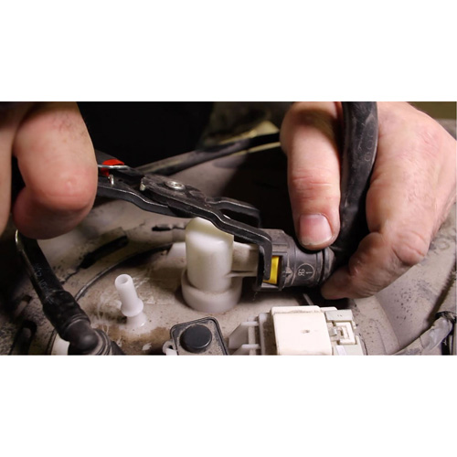 Pinces de d&eacute;connexion &agrave; 85 degr&eacute;s Nia-Chem Ltd.