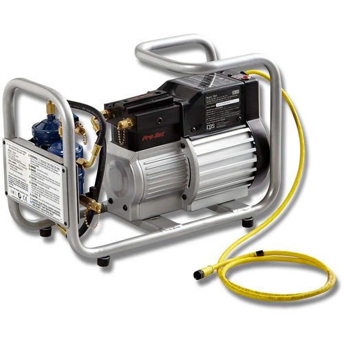 Aspirateur de r&eacute;frig&eacute;rant R134A et R1234YF avec collecteur Nia-Chem Ltd.