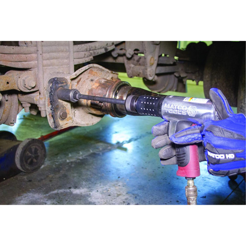 Outil pour douille d'ancrage &agrave; 2 pi&egrave;ces pour camion Nia-Chem Ltd.