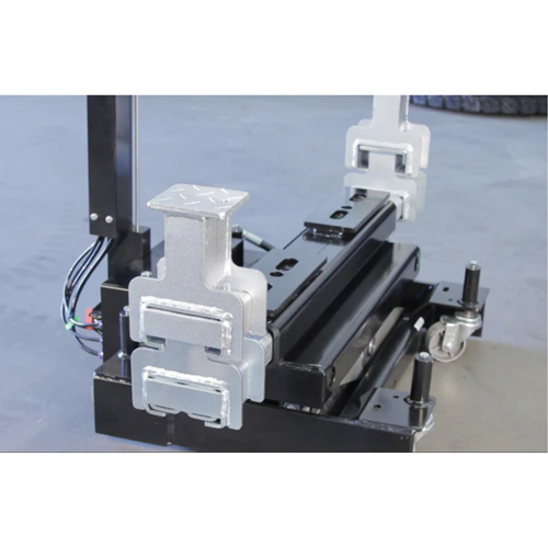 Cric de levage dextr&eacute;mit&eacute; par pare-chocs, Capacit&eacute; de 12 tonne(s), 8" - 15-3/4" h Nia-Chem Ltd.
