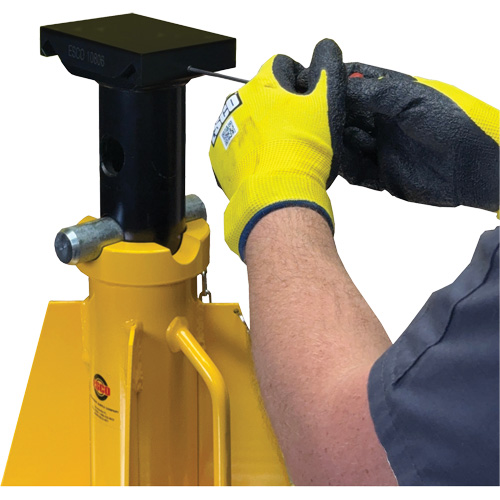 Adaptateur &agrave; dessus plat pour supports de v&eacute;rin ESCO de style haut de 20 et 25 tonnes Nia-Chem Ltd.