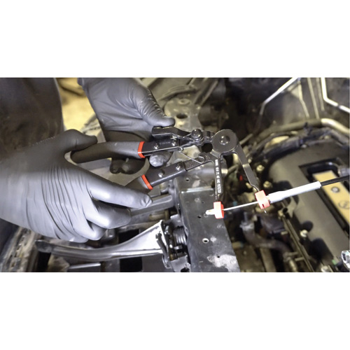 Pince pour raccords &agrave; bouton avec c&acirc;ble de 23 po Nia-Chem Ltd.