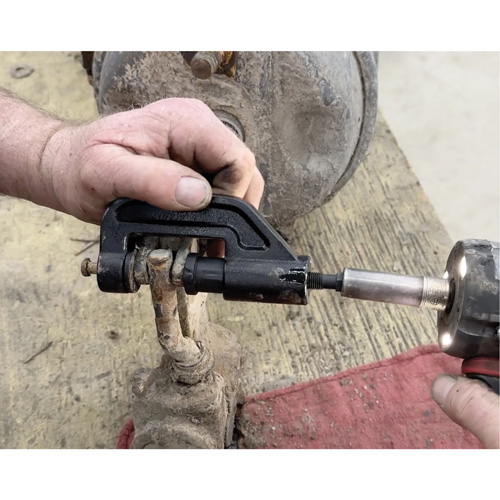 Slack Adjuster Rod Pin Press for Class 6-8 Trucks Nia-Chem Ltd.
