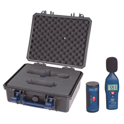 Ensemble de sonom&egrave;tre et calibrateur, Gamme de mesure 30 - 130 dB Nia-Chem Ltd.