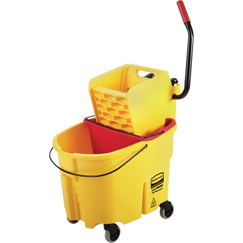 Ensemble de seau pour vadrouille et essoreuse WaveBrake, Pression lat&eacute;rale, 8,75 gal. US (35 pintes), Jaune Nia-Chem Ltd.