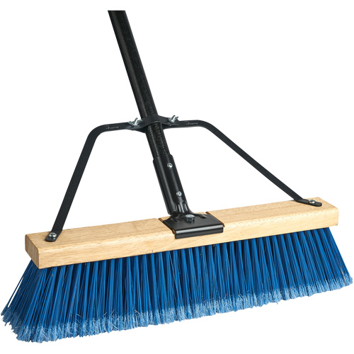 Balai-brosse &agrave; manche renforc&eacute; Ryno, 36", Fin, Soies PVC Nia-Chem Ltd.
