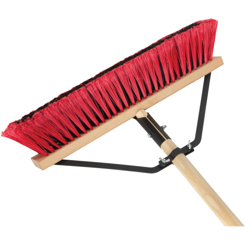 Balai-brosse &agrave; manche renforc&eacute;, 18", Moyen, Soies PVC Nia-Chem Ltd.