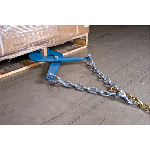 Tire-palette, 16 lb Poids, 7" Ouverture des m&acirc;choires, 5000 lb Capacit&eacute; de tirage, 3" Hauteur de la m&acirc;choire Nia-Chem Ltd.