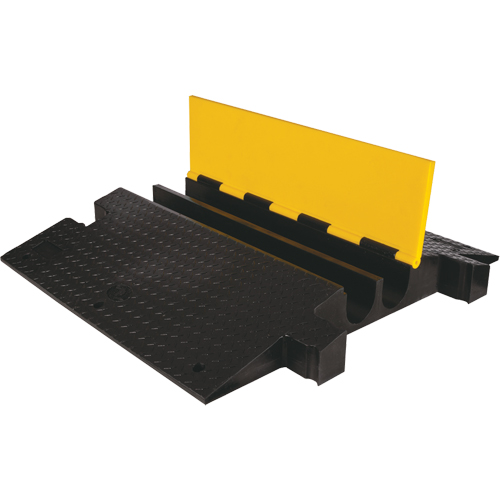Protecteur de c&acirc;ble &agrave; traverse extr&ecirc;me Yellow Jacket, 2 canaux, 35,75" lo x 42,125" la x 5,125" h Nia-Chem Ltd.