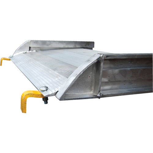 Aluminum Walk Ramp, 1000 lbs. Capacity, 38" W x 193-1/8" L Nia-Chem Ltd.