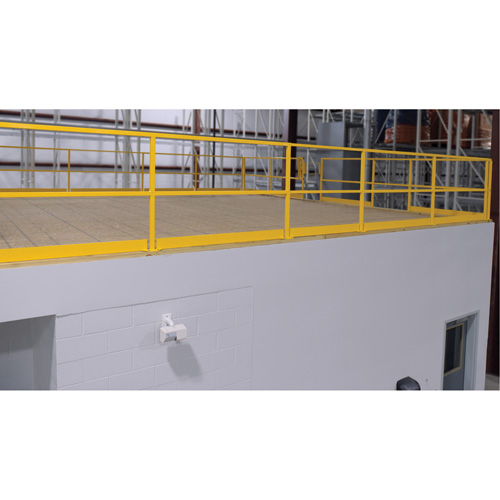 Barri&egrave;re de s&eacute;curit&eacute; pour mezzanine, 68-1/2" lo x 42" ha, 80-1/16" &eacute;lev&eacute;e, Jaune Nia-Chem Ltd.