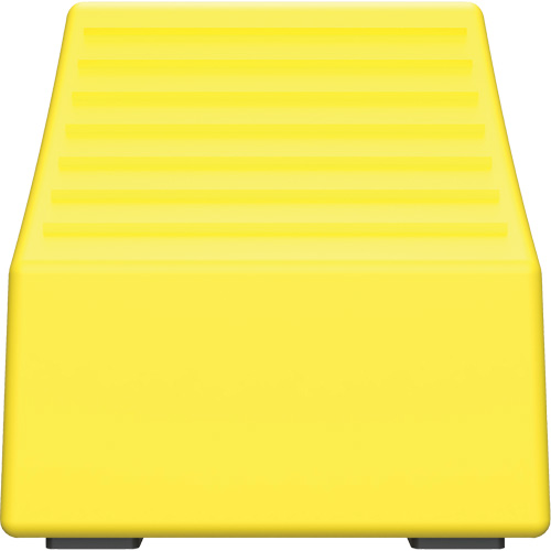 Cale de roue ultra-robuste pour l'exploitation mini&egrave;re Checkers Safety, PEHD, Jaune, 14-1/2" la x 17-1/2" p x 16" h Nia-Chem Ltd.