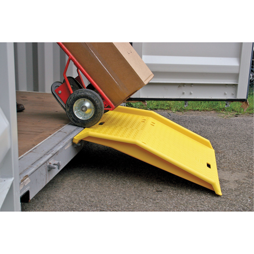Portable Poly Shipping Container Ramp, 750 lbs. Capacity, 35" W x 36" L Nia-Chem Ltd.
