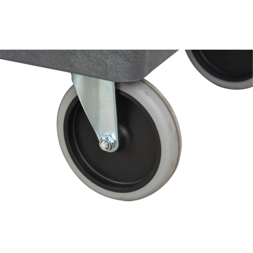 Chariot utilitaire pour l'entretien, 2 tiers, 16-1/2" x 32-1/2" x 34-1/2", Capacit&eacute; 550 lb Nia-Chem Ltd.