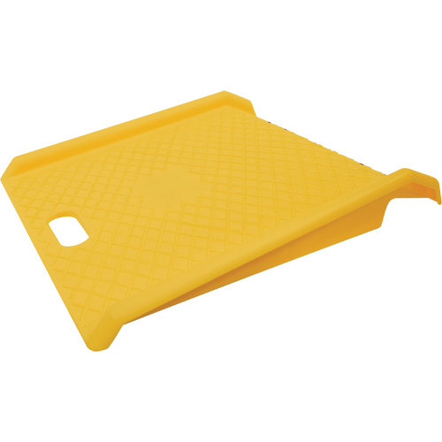 Portable Poly Hand Truck Curb Ramp, 1000 lbs. Capacity, 27" W x 27" L Nia-Chem Ltd.