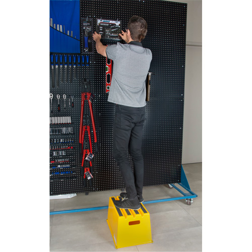 Escabeau industriel, 20-7/8" x 12-3/16" x Hauteur 12" Nia-Chem Ltd.