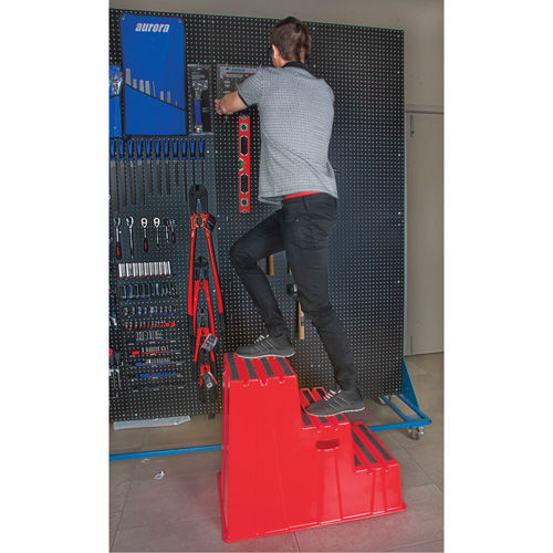 Escabeau industriel, 3 marches, 34-13/16" x 22-7/16" x Hauteur 28-1/2" Nia-Chem Ltd.