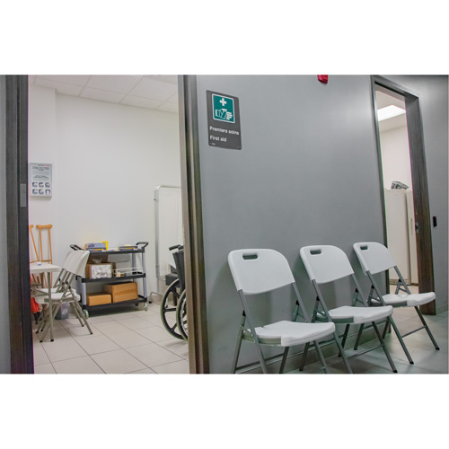 Chaises pliantes, Poly&eacute;thyl&egrave;ne, Blanc, Capacit&eacute; 350 lb Nia-Chem Ltd.