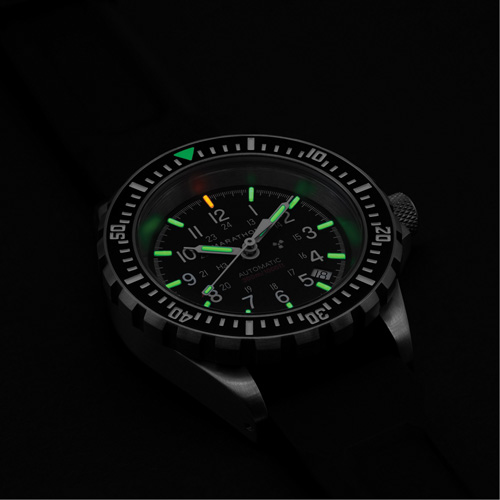 Grande montre automatique de plong&eacute;e, Num&eacute;rique, &agrave; piles, 41 mm, Noir Nia-Chem Ltd.