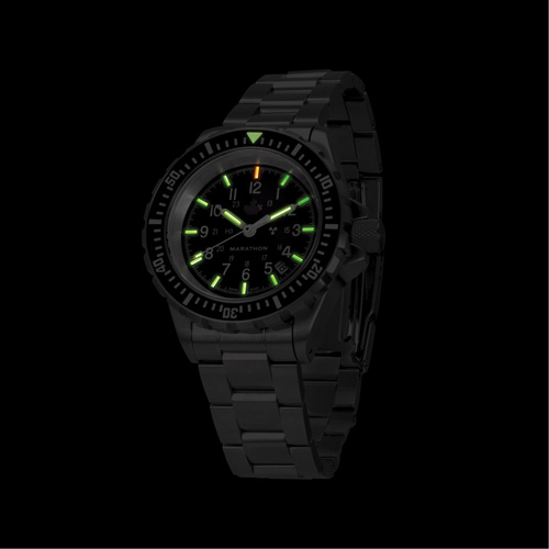 Grey Maple Large Diver's Automatic Watch with Stainless Steel Bracelet, Digital, Battery Operated, 41 mm, Silver Nia-Chem Ltd.
