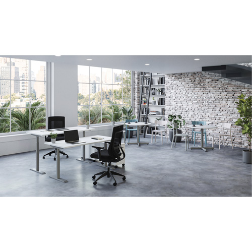 Newland Height-Adjustable Rectangular Table Nia-Chem Ltd.