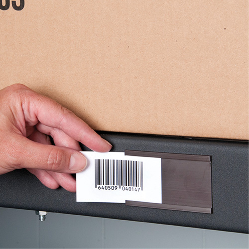 Porte-&eacute;tiquette, Magn&eacute;tique, 600" lo x 2" la Nia-Chem Ltd.