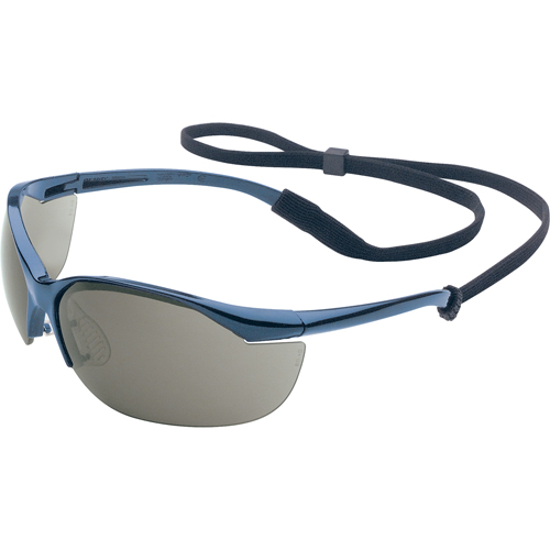 Lunettes de s&eacute;curit&eacute; Uvex Vapor, Lentille Grise/fum&eacute;e, Anti-&eacute;gratignures, ANSI Z87+/R&eacute;pond ou surpasse la norme CSA Z94.3 Nia-Chem Ltd.