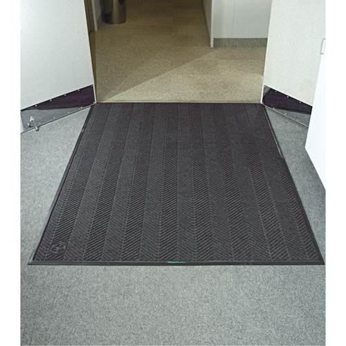 Tapis Waterhog Eco Elite, Essuie-pieds/grattoir, 4' x 20' x 3/8", Cendre grise Nia-Chem Ltd.