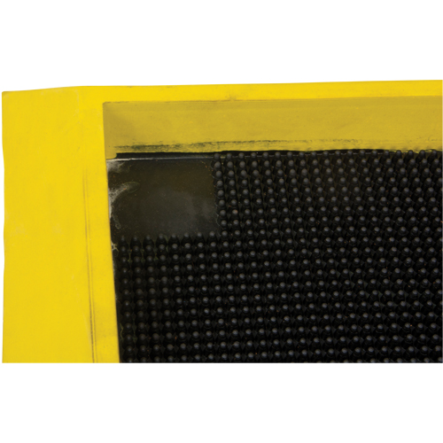 Foot Sanitizing Matting, Rubber, 2-2/3' W x 3-1/4' L x 2-1/2" Thick, Yellow Nia-Chem Ltd.