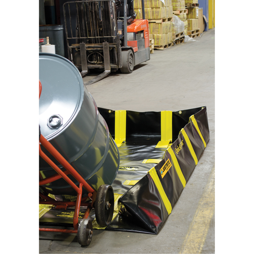 Bermes de confinement avec supports int&eacute;rieurs de parois QuickBerm , Capacit&eacute; 235 gal. US, 4' la x 8' lo x 12" h, Support &agrave; encliqueter Nia-Chem Ltd.