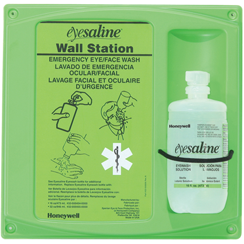 Support mural pour solution saline de douche oculaire, Simple Nia-Chem Ltd.