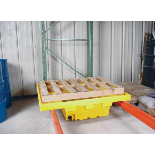 Contenant de confinement Ultra-Rack Sump, 51,5'' lo x 51,5'' la x 12" ha, 66 gal. US Capacit&eacute; Nia-Chem Ltd.