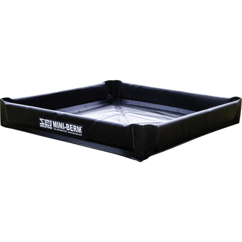 Berme de confinement robuste Mini Berm avec Chem-Shield de 30 oz, Capacit&eacute; 9 gal. US, 2' la x 2' lo x 4" h Nia-Chem Ltd.