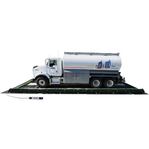 Berme de confinement secondaire pour v&eacute;hicules Ride-Side Berm, Capacit&eacute; 7500 gal. US, 20' la x 40' lo x 15" h, Support en L Nia-Chem Ltd.