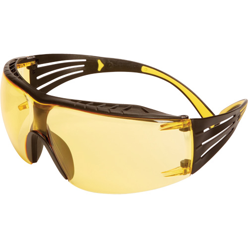 Lunettes de s&eacute;curit&eacute; SecureFit s&eacute;rie 400, Lentille Ambr&eacute;e, Antibu&eacute;e/Anti-&eacute;gratignures, ANSI Z87+/R&eacute;pond ou surpasse la norme CSA Z94.3 Nia-Chem Ltd.