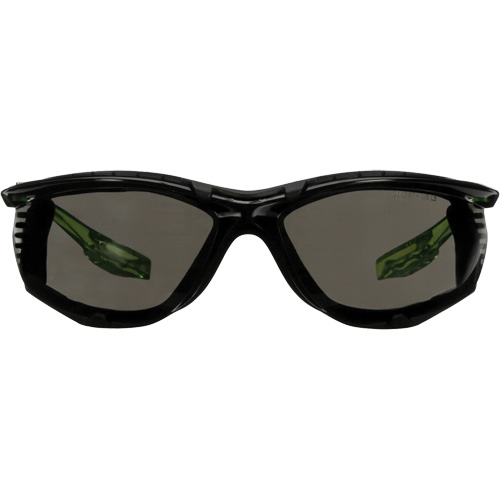 Lunettes de s&eacute;curit&eacute; de s&eacute;rie Solus CCS, Lentille Gris, Antibu&eacute;e/Anti-&eacute;gratignures, R&eacute;pond ou surpasse la norme CSA Z94.3 Nia-Chem Ltd.