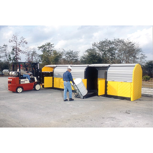 P20 Plus Ultra-Hard Top Spill Pallets sans drain, 312" lo x 79" la x 62" h, Capacit&eacute; de charge 9000 lb Nia-Chem Ltd.