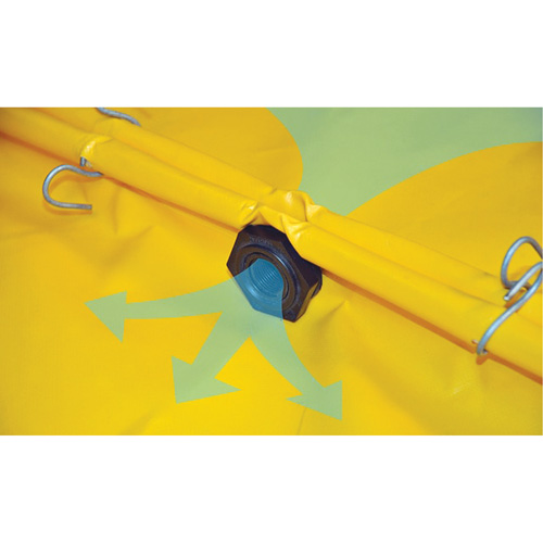 Ultra-Spill Deck flexible, 4 barils, Capacit&eacute; de d&eacute;versement 22 gal. US, 48" x 48" x 2,5" Nia-Chem Ltd.