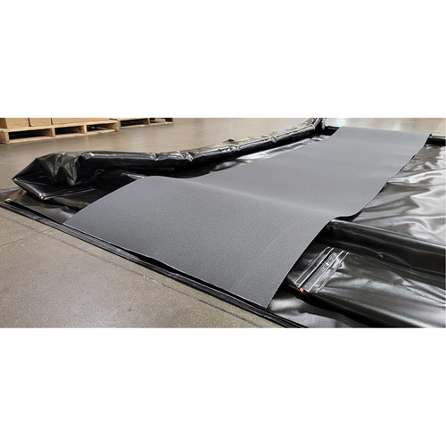 TracMat pour berme de confinement des d&eacute;versements de 20' Nia-Chem Ltd.