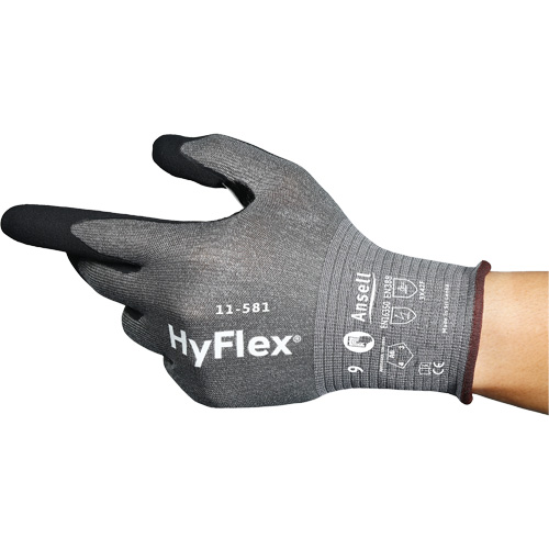 Gants industriels ultral&eacute;gers 11-581 HyFlex, Taille 6, Calibre 21, Rev&ecirc;tement Nitrile, Enveloppe en Nylon/PEHP/Tungst&egrave;ne/Spandex, ASTM ANSI niveau A6 Nia-Chem Ltd.