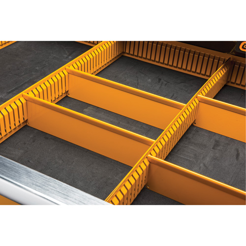 Chariot &agrave; outils &eacute;lectrique, 11 tiroirs, 42-1/2" la x 24-7/16" p x 41" h, Noir/Orange Nia-Chem Ltd.