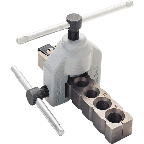 No. 345/DL Manual Flaring Tool With No. 150 Tubing Cutter and Case Kit Nia-Chem Ltd.