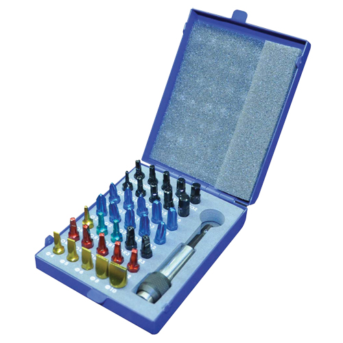 Jeu d'embouts &agrave; ins&eacute;rer de couleur avec boîtier en m&eacute;tal Nia-Chem Ltd.