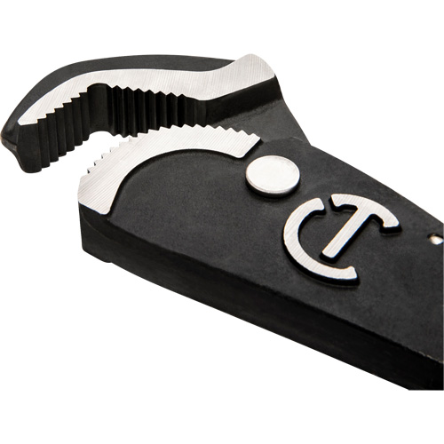 Self-Adjusting Dual Material Pipe Wrench, 1-1/2" Jaw Capacity, 12" Long, Black Oxide Finish, Cushion Handle Nia-Chem Ltd.