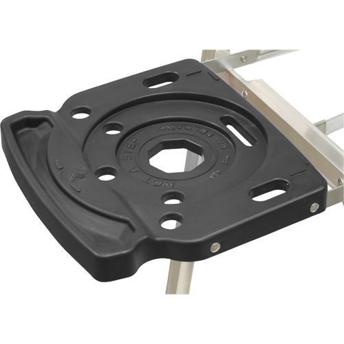 Escabeau industriel tr&egrave;s robuste s&eacute;rie 3400, 4', Aluminium, Capacit&eacute; 300 lb, Type 1A Nia-Chem Ltd.