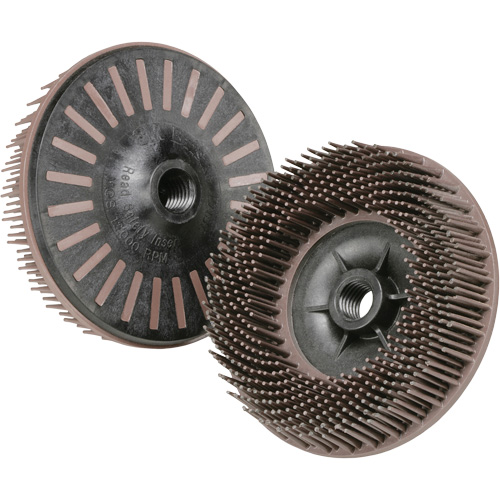 Disques radiaux bristle pour meuleuses angulaires Scotch-Brite, C&eacute;ramique, Grain 36, 4-1/2" dia. Nia-Chem Ltd.
