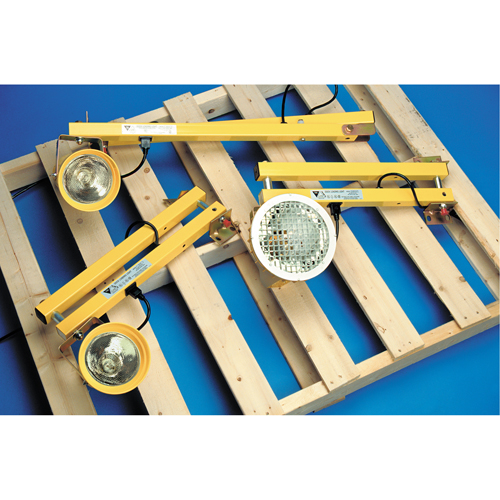 Lampes pour les quais, Bras 60", Ampoule Incandescente, M&eacute;tal Nia-Chem Ltd.