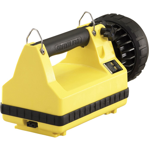 Lanterne avec syst&egrave;me de montage pour v&eacute;hicule E-Flood LiteBox, DEL, 615 lumens, 8 hres de fonctionnement, piles Rechargeable, Compris Nia-Chem Ltd.